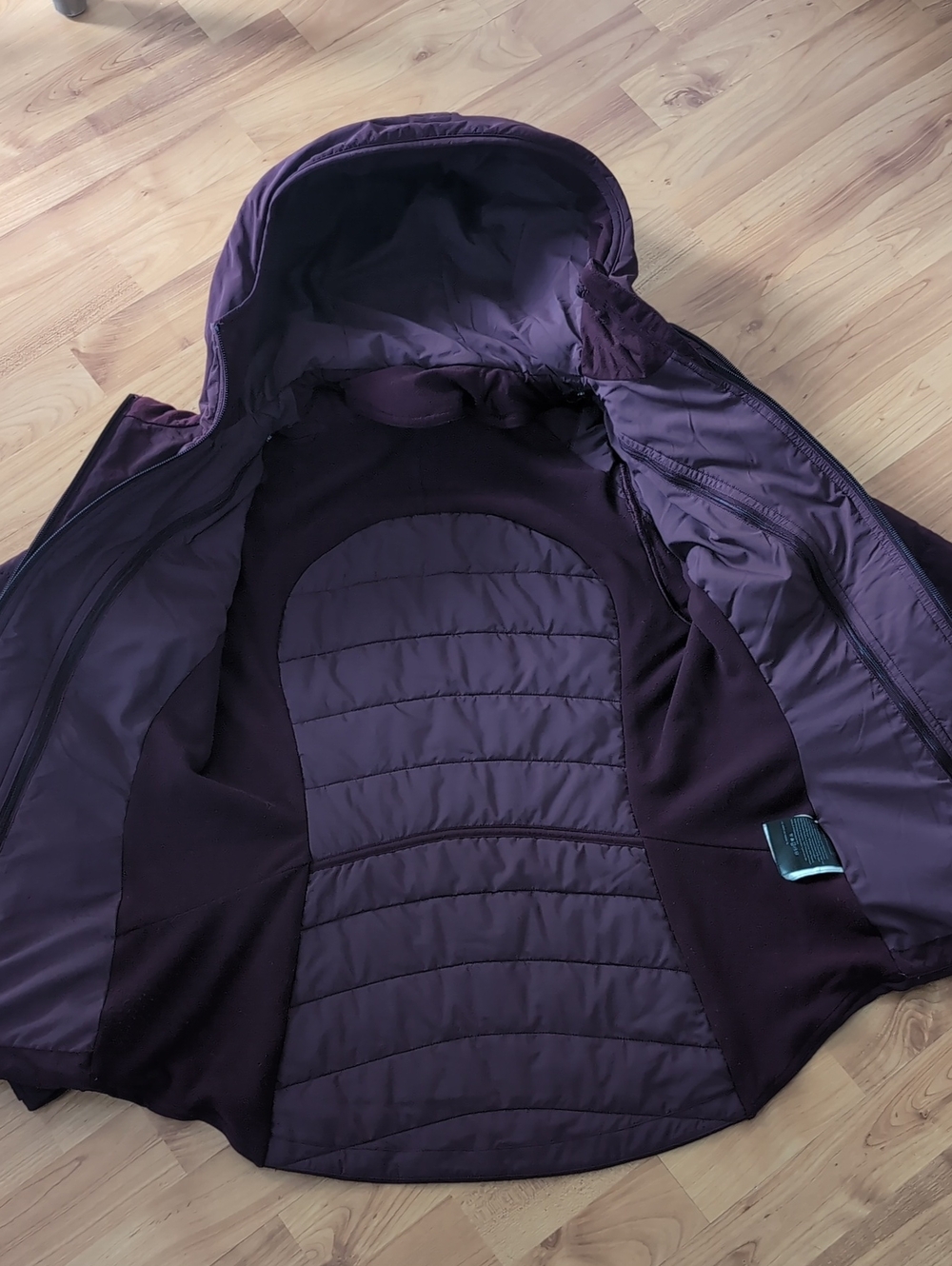 Lululemon Another Mile Jacket 8 Quilted Insulated Cassis - Picture 16 of 16